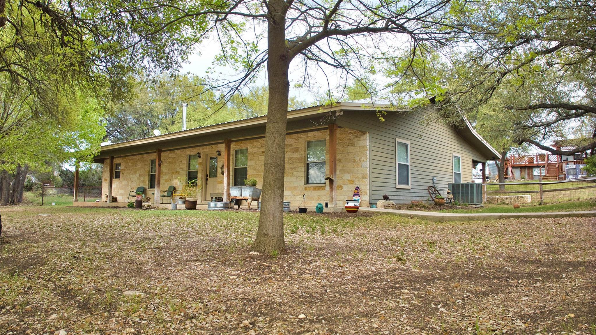 2010 Cr 228 None Property Photo 8