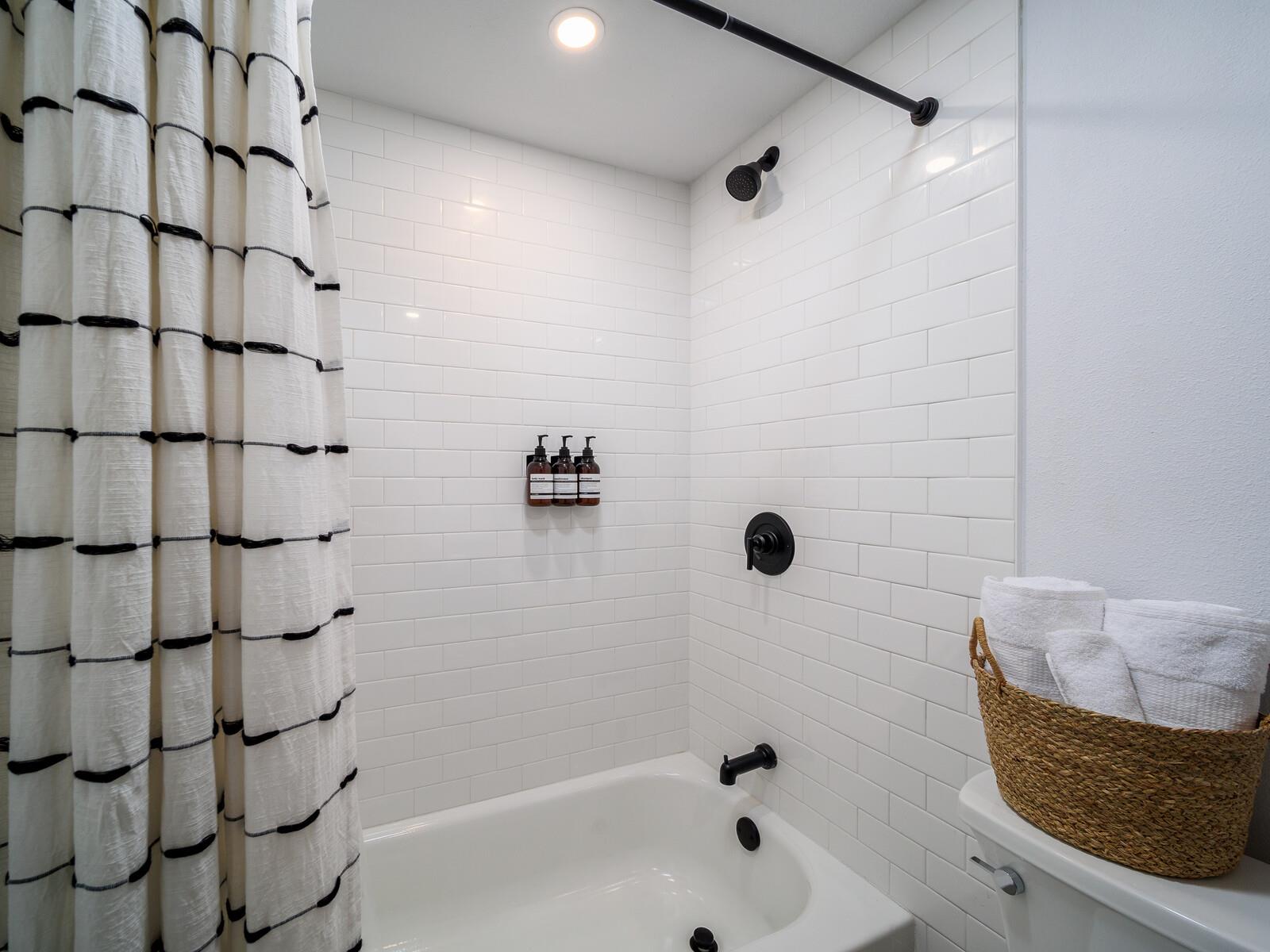 11911 Hornsby St Property Photo 26