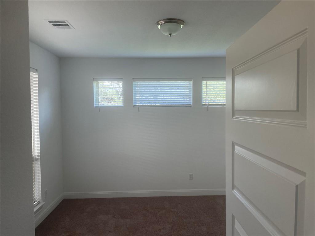 300 Staunton Dr Property Photo 15