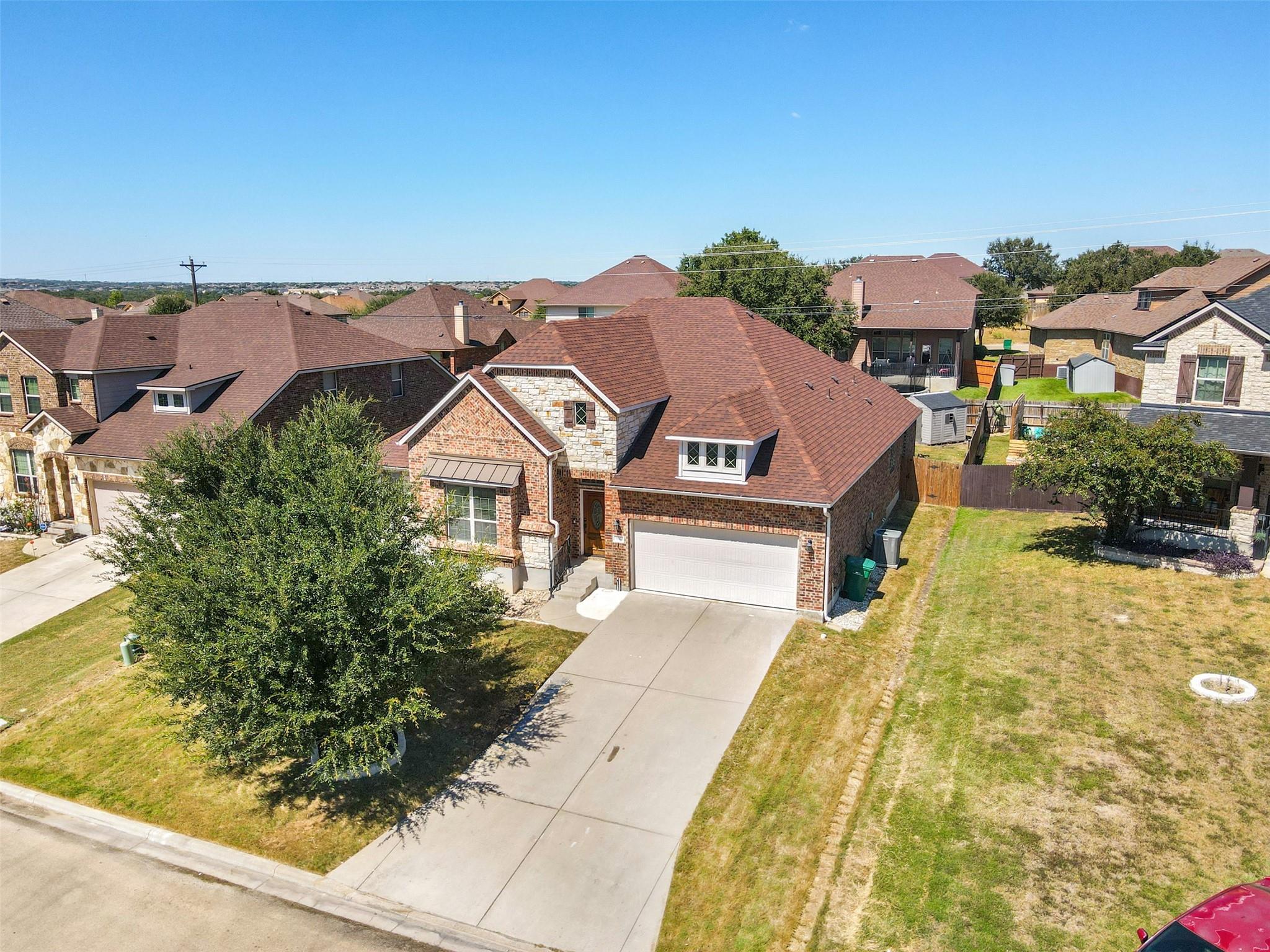 815 Cathedral Ct Property Photo