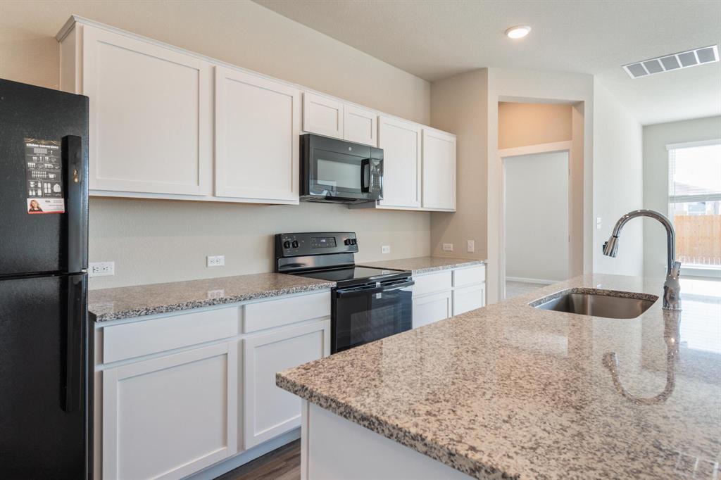 20201 Park Strip St #a - B Property Photo 16