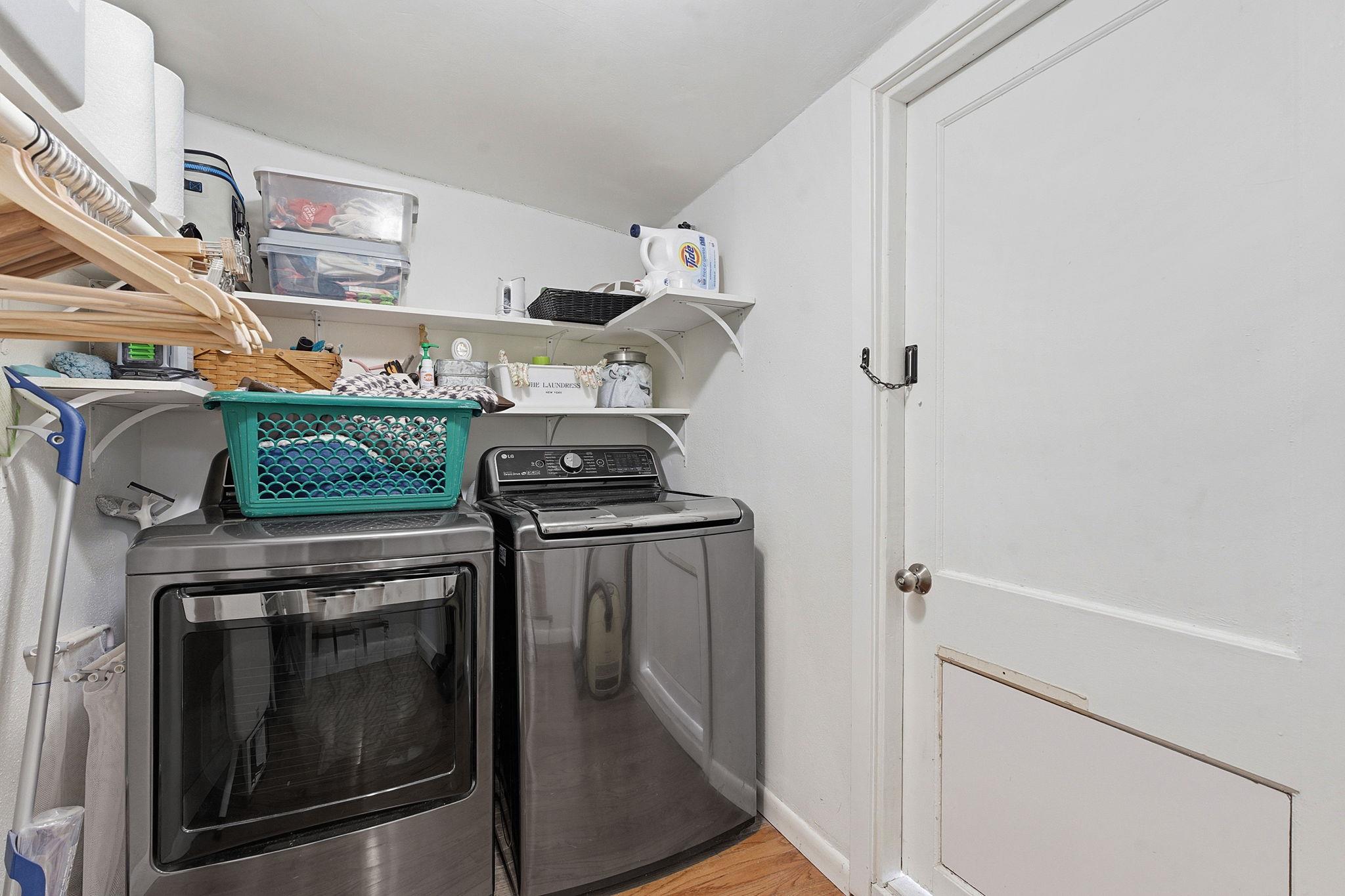 912 E 55th 1/2 St Property Photo 25