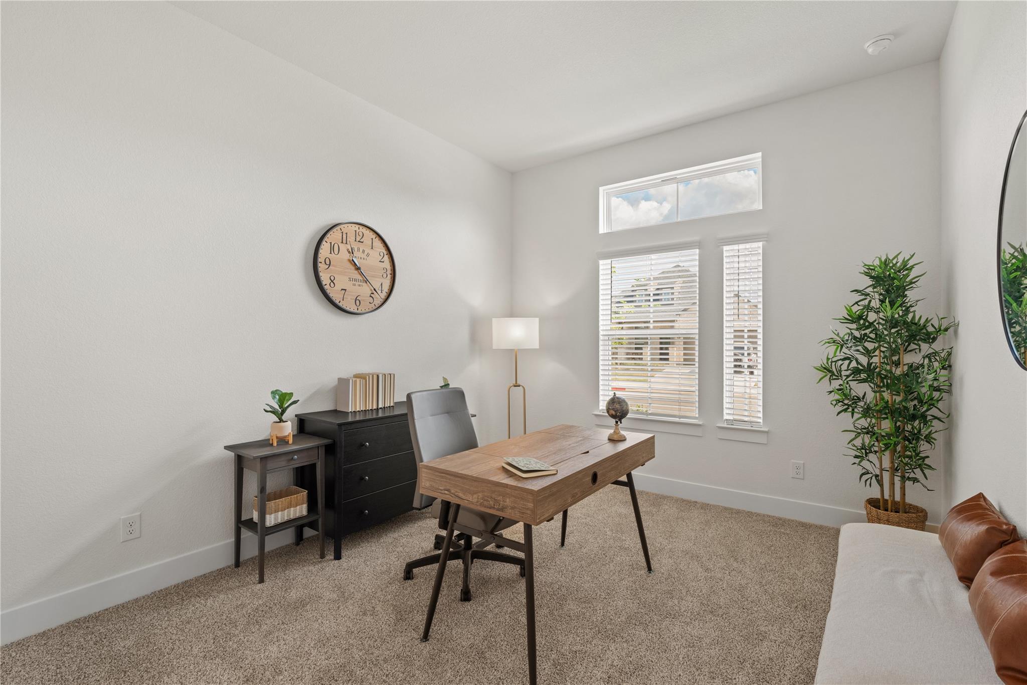 2116 Tobiano Trce Property Photo 5