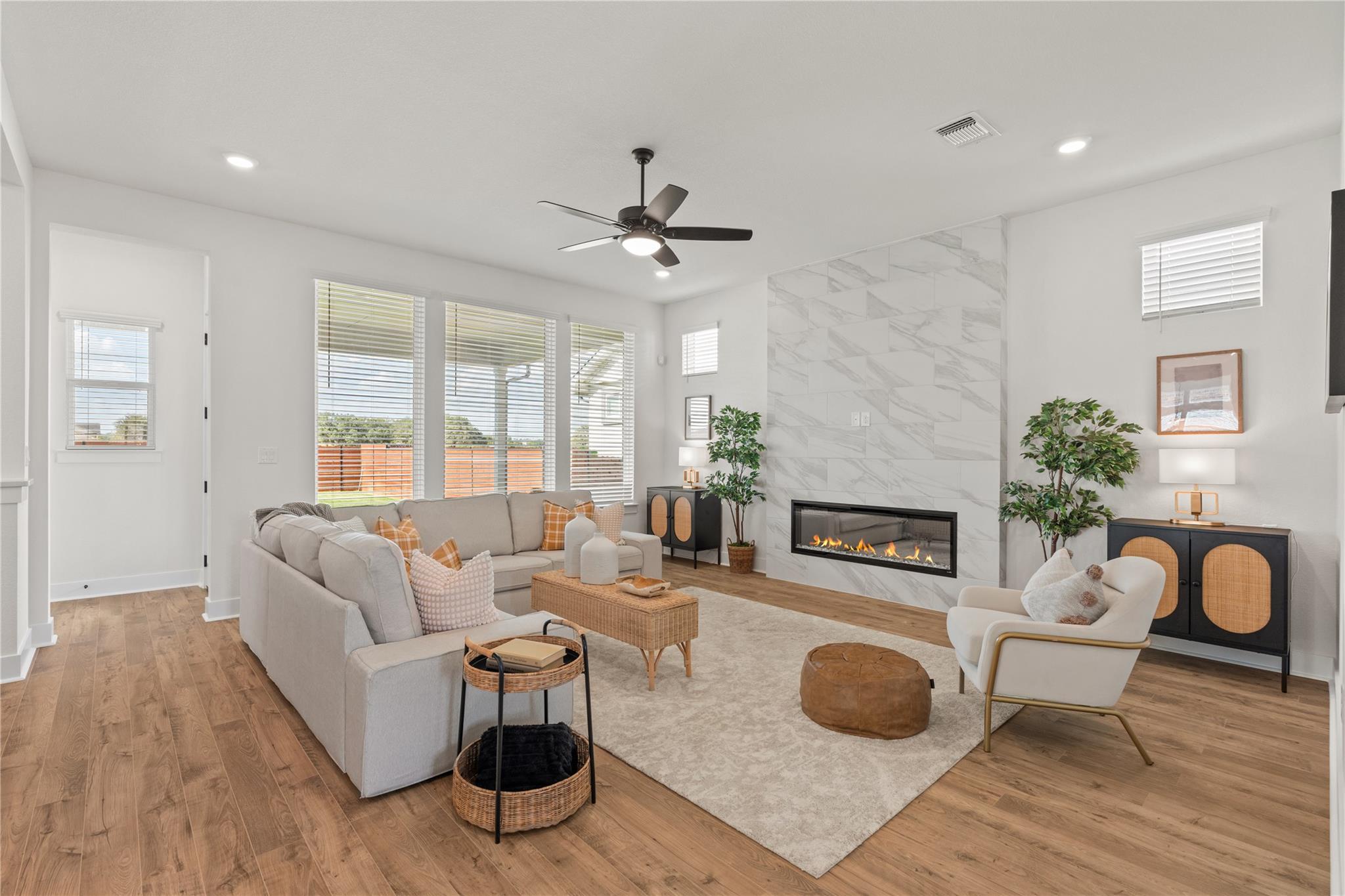 2116 Tobiano Trce Property Photo 9