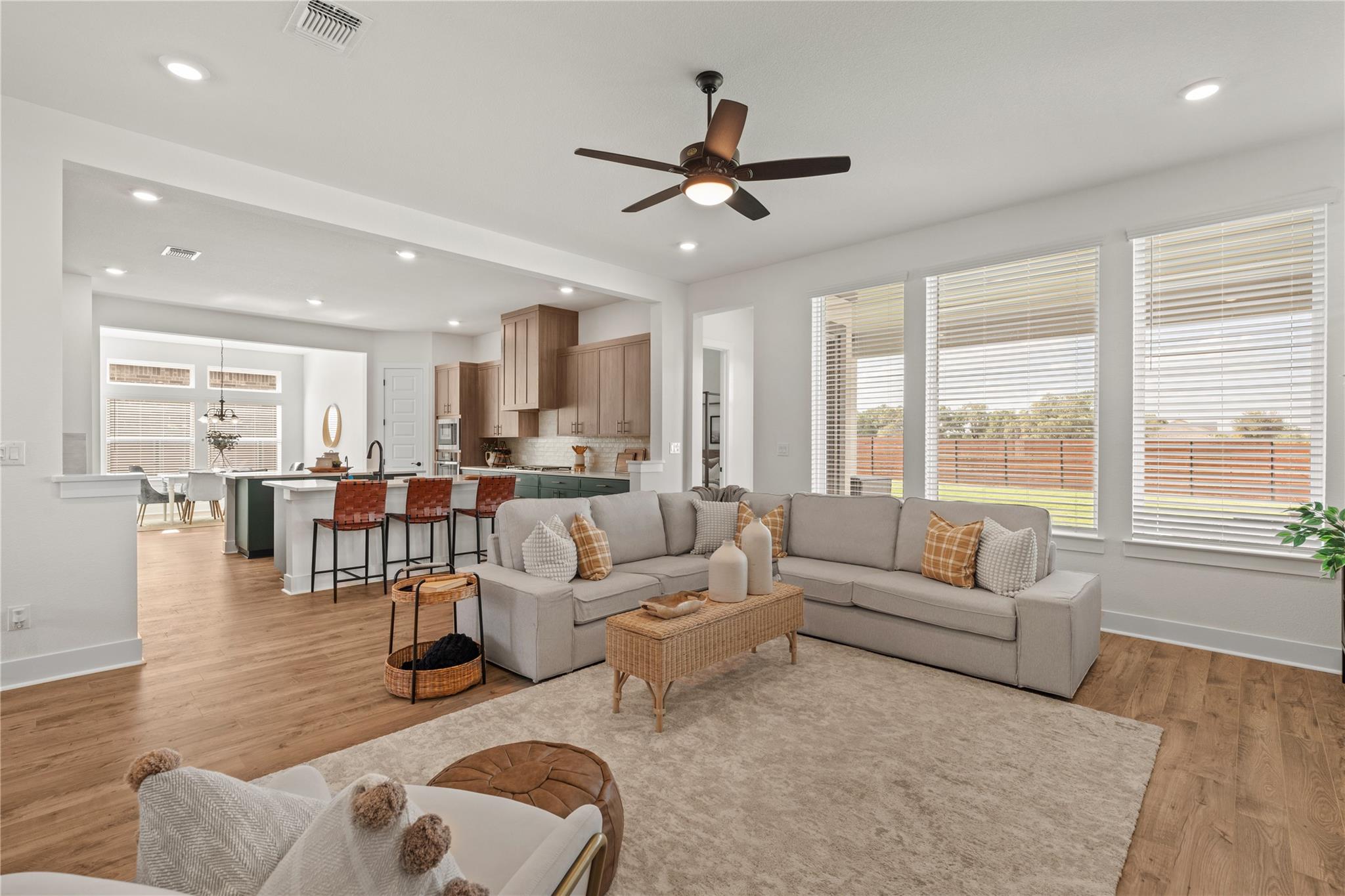 2116 Tobiano Trce Property Photo 10