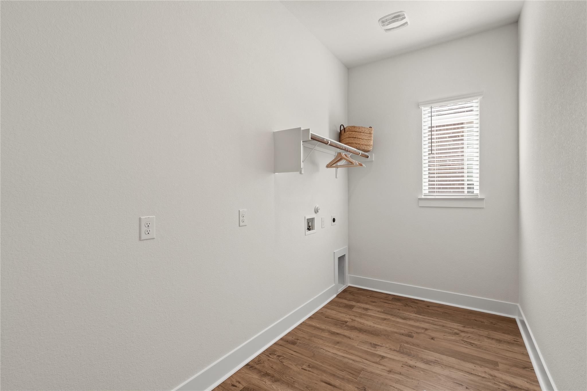 2116 Tobiano Trce Property Photo 19
