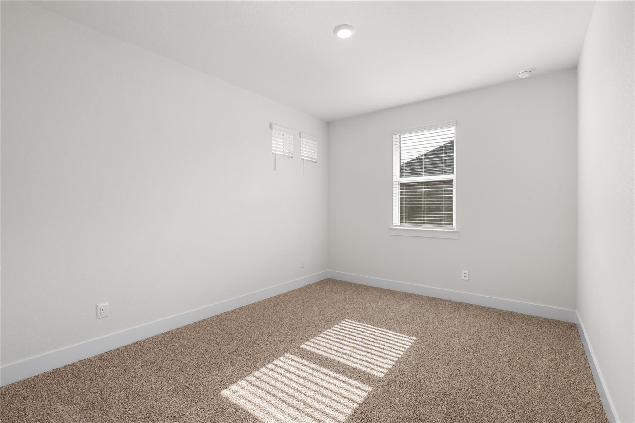 2116 Tobiano Trce Property Photo 34