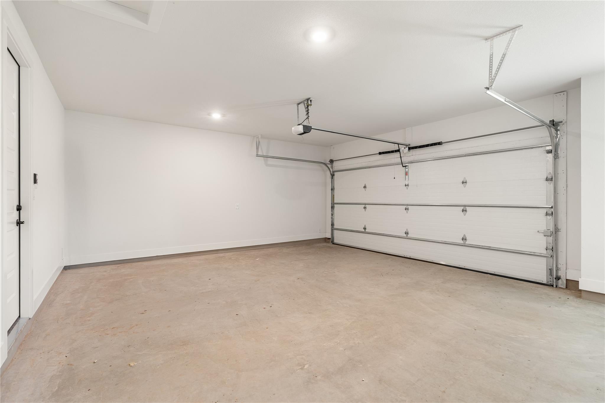 2116 Tobiano Trce Property Photo 36