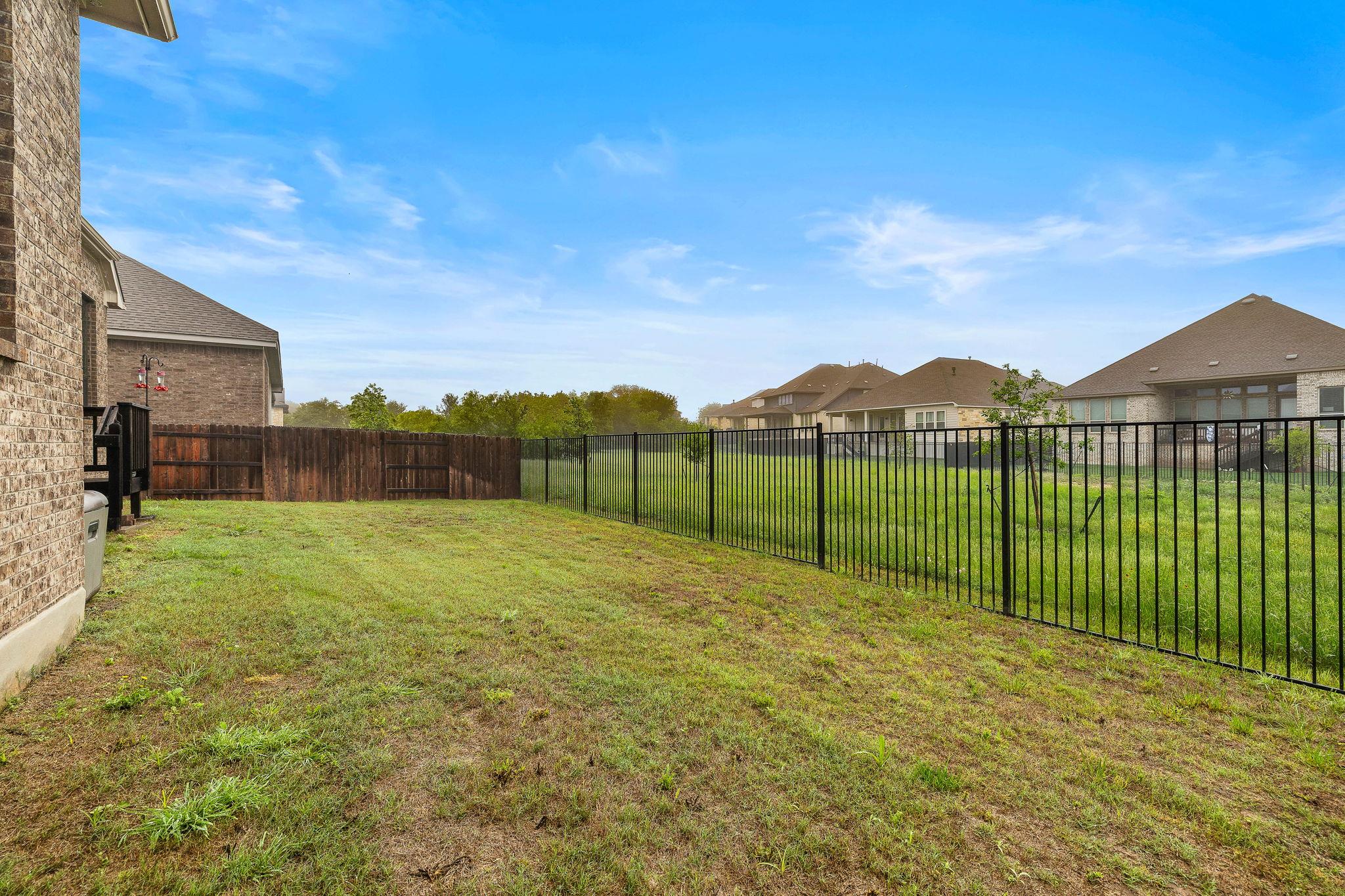 181 Constitution Way Property Photo 31