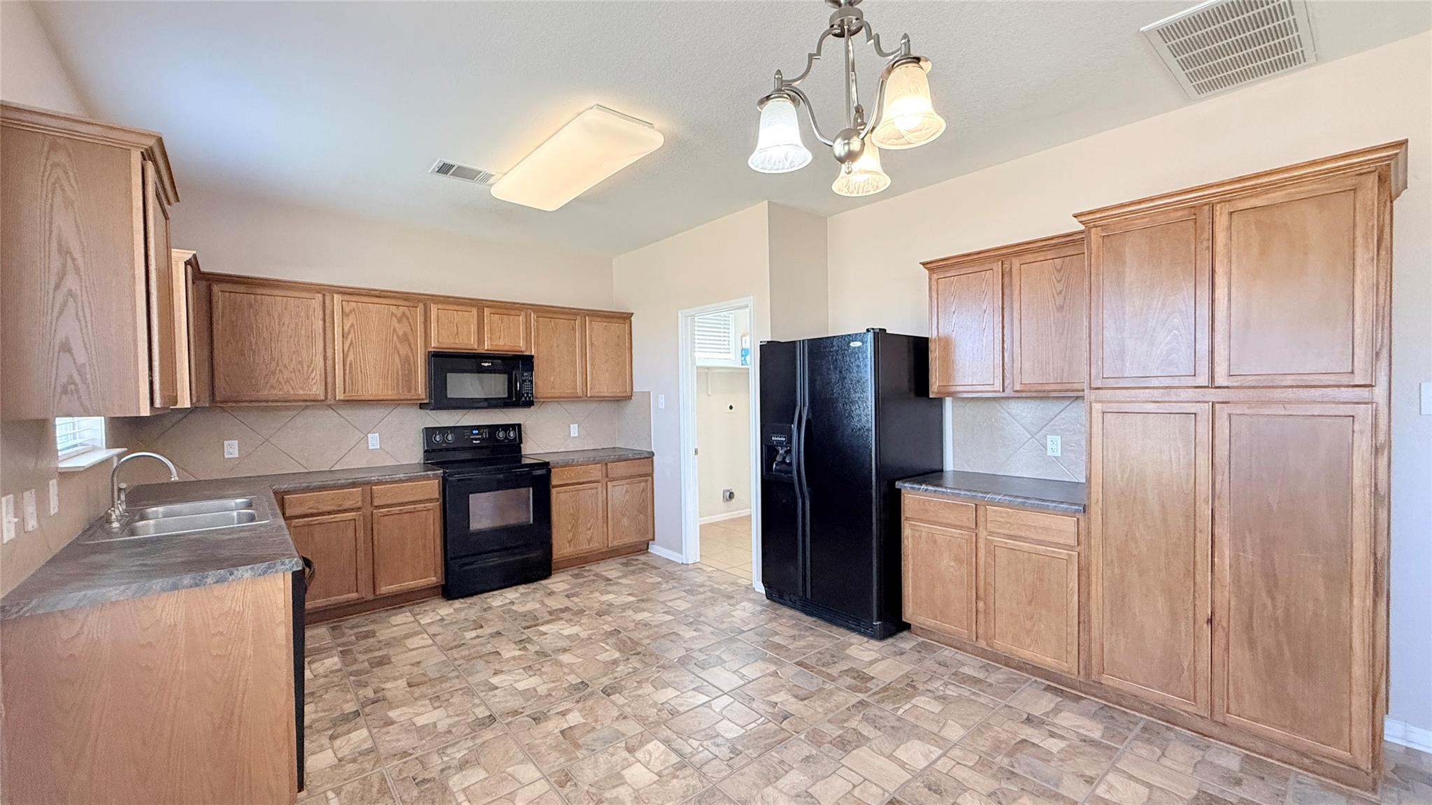 511 Taurus Dr Property Photo 7