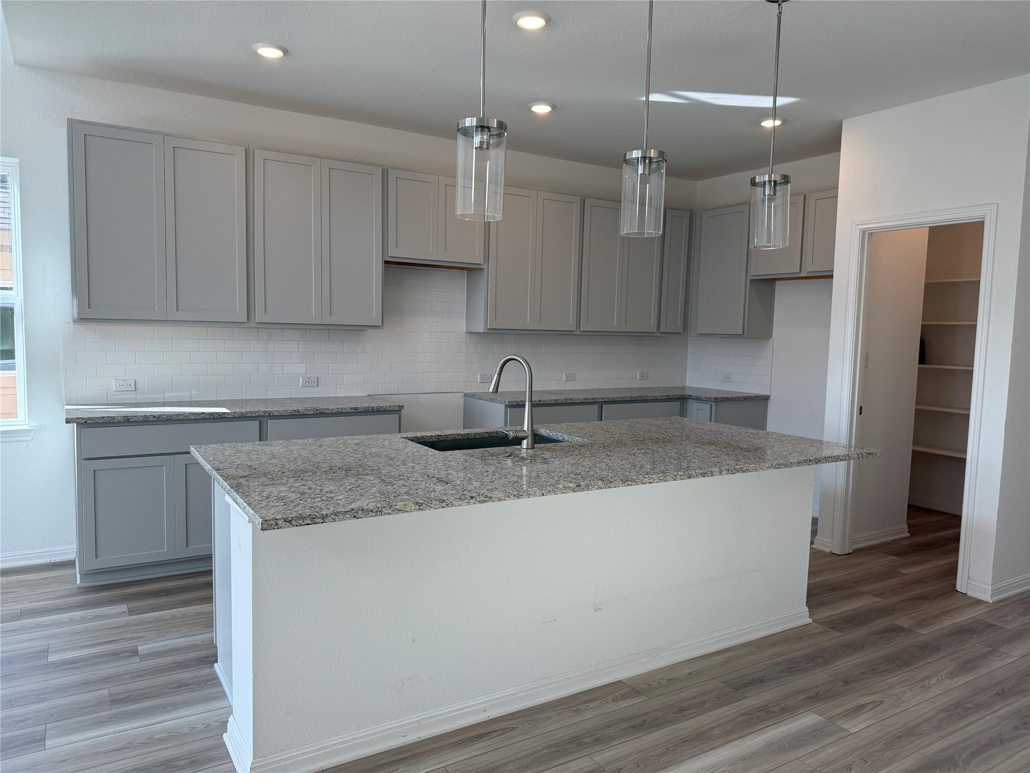 13211 Rindle Reach Dr Property Photo 9