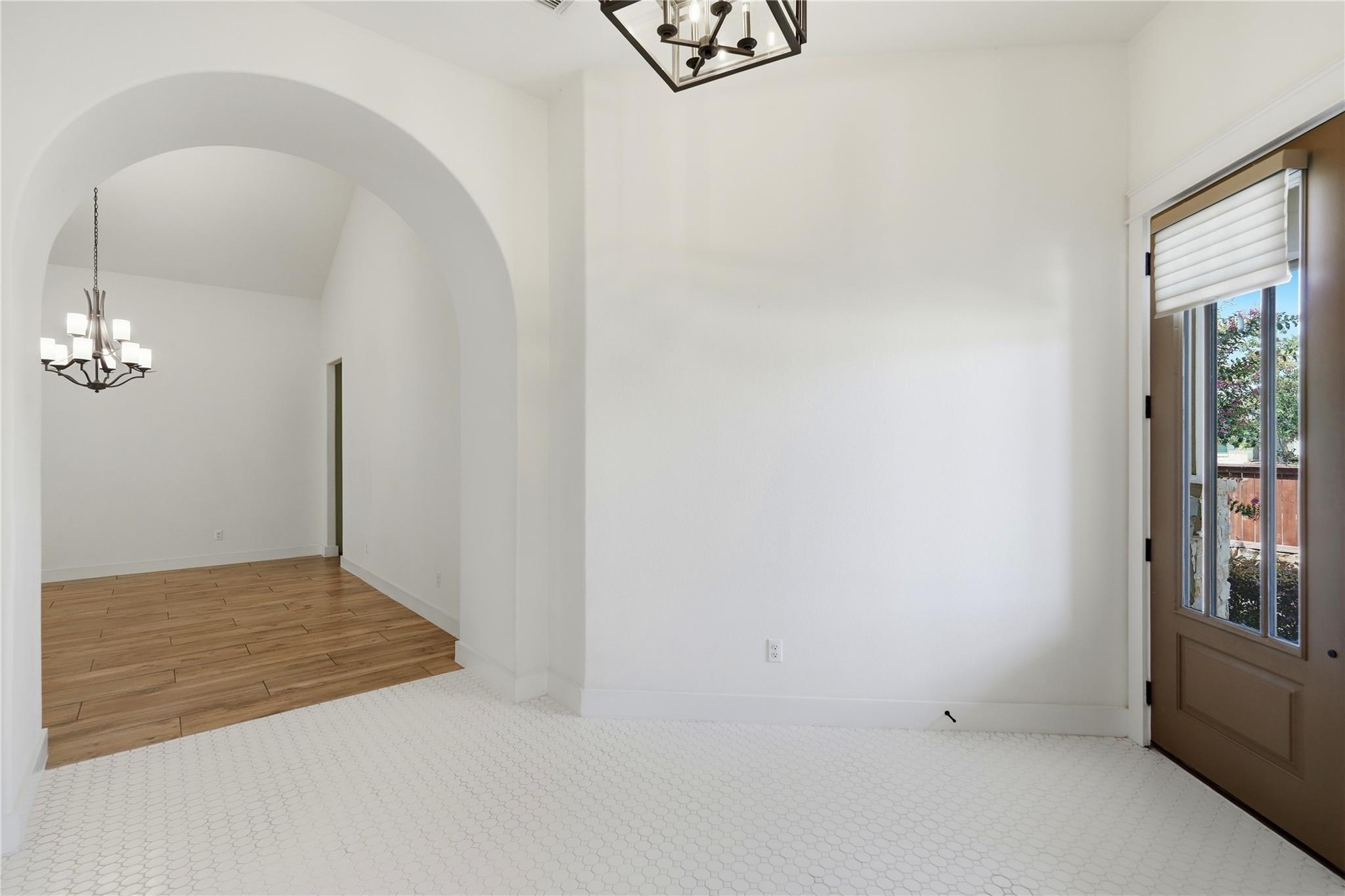 70 Santa Maria St Property Photo 20