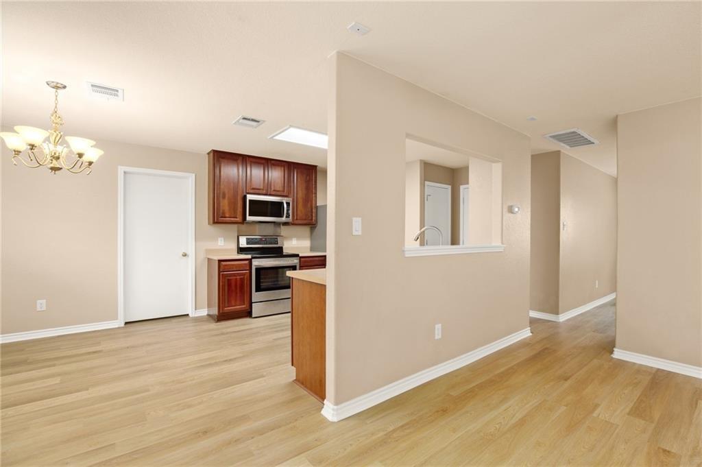 2204 Cottontail Dr Property Photo 6