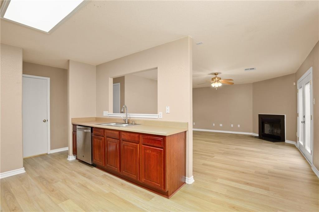 2204 Cottontail Dr Property Photo 8