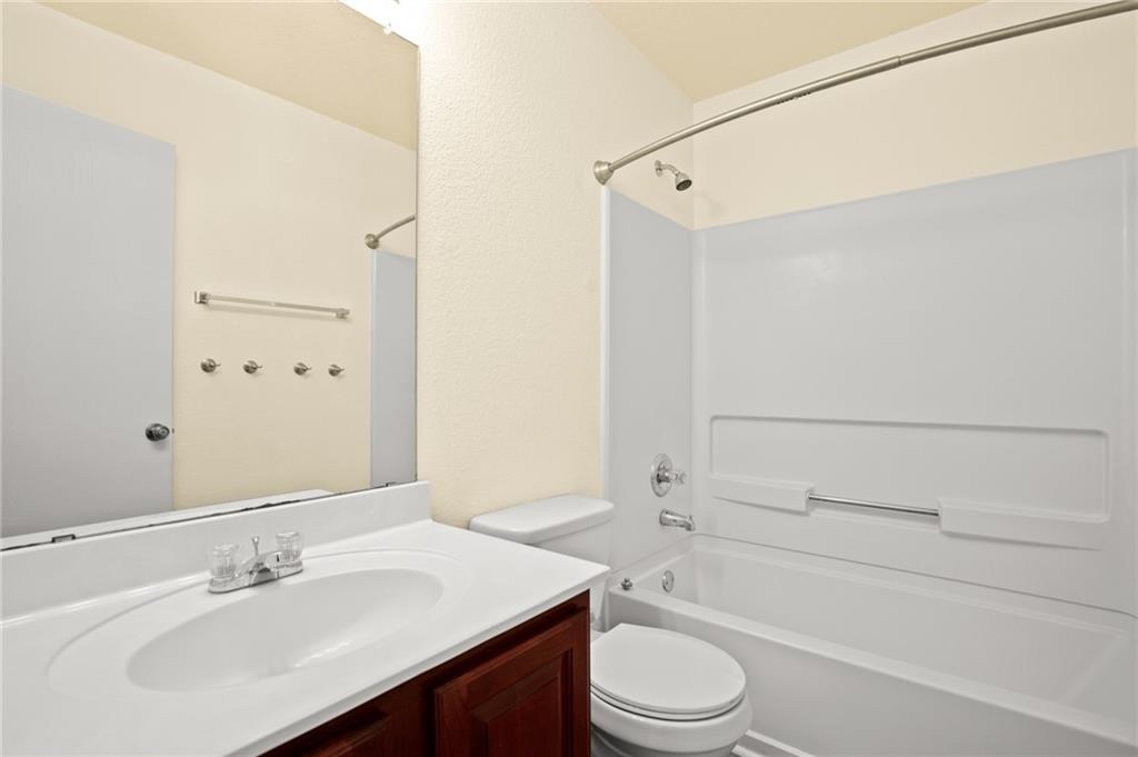 2204 Cottontail Dr Property Photo 27