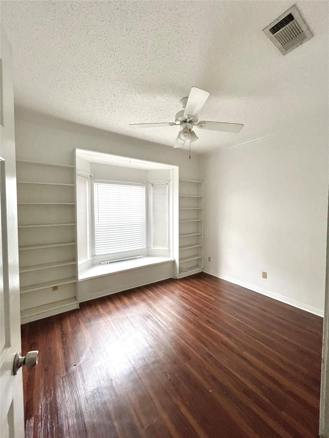 3111 Tom Green St #302 Property Photo 5