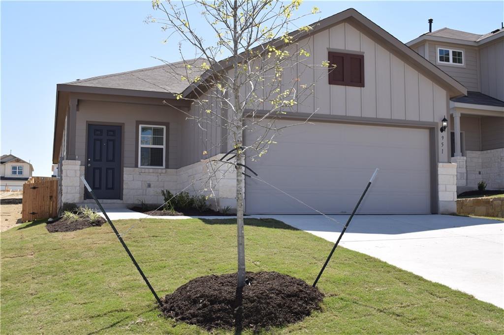951 Pepperbark Loop Property Photo