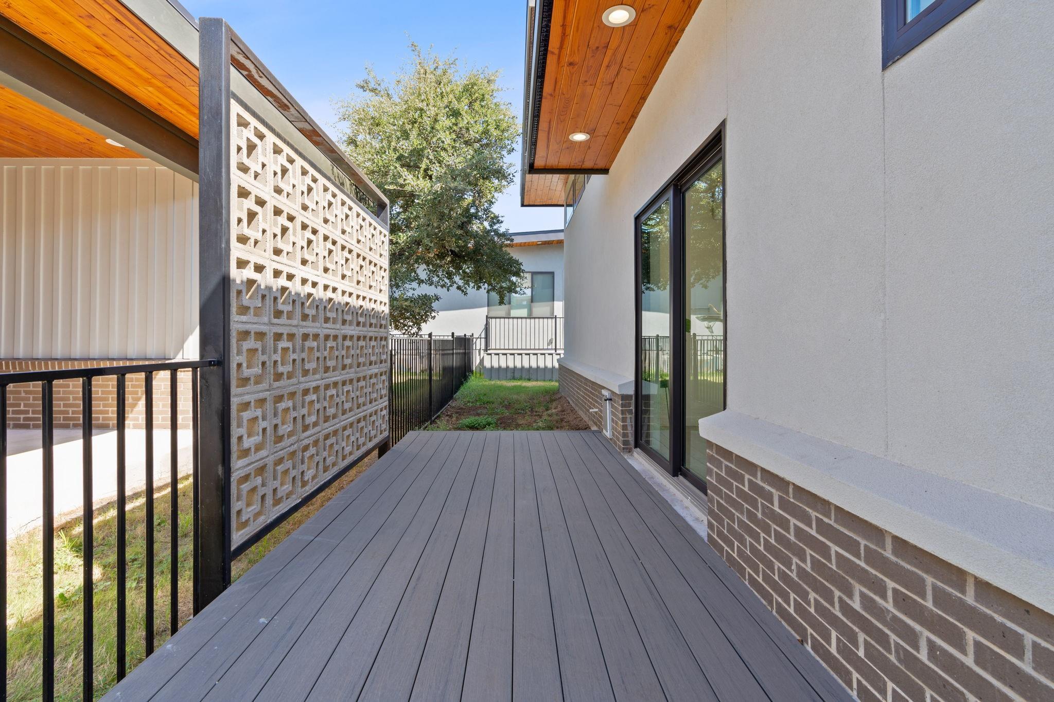 473 Starlight Village Loop Property Photo 32