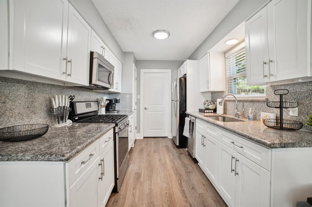 13213 Bourbon St Property Photo 8