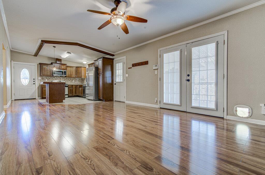 1410 Kamar Dr Property Photo 5