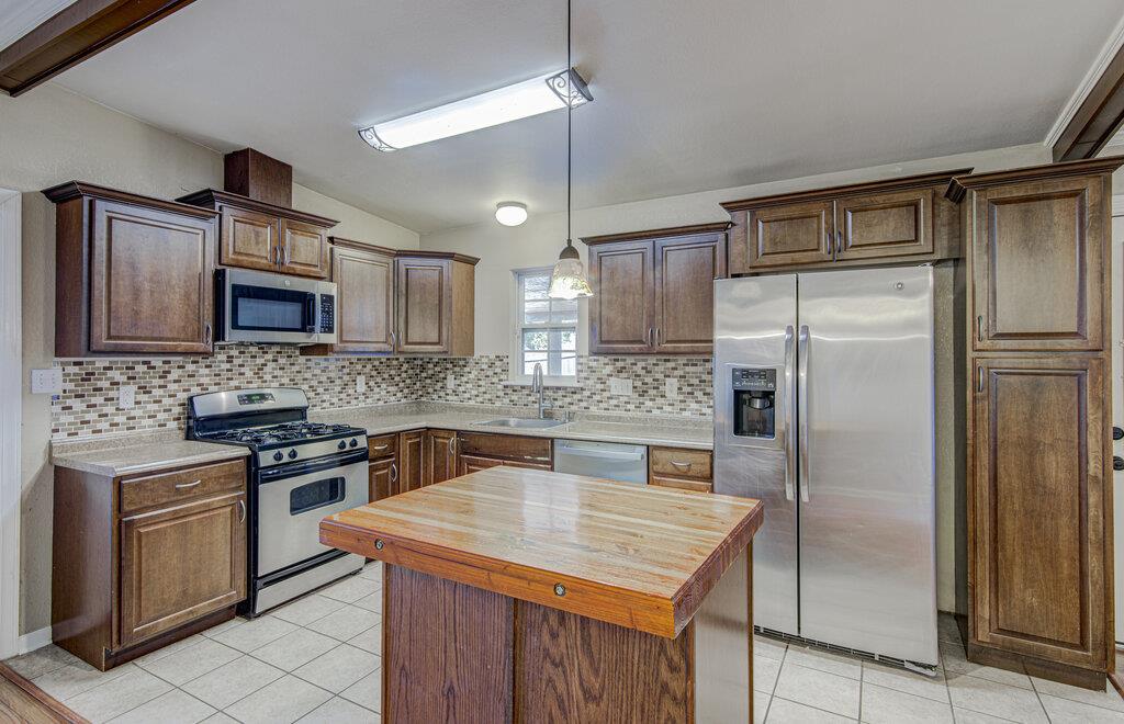 1410 Kamar Dr Property Photo 7