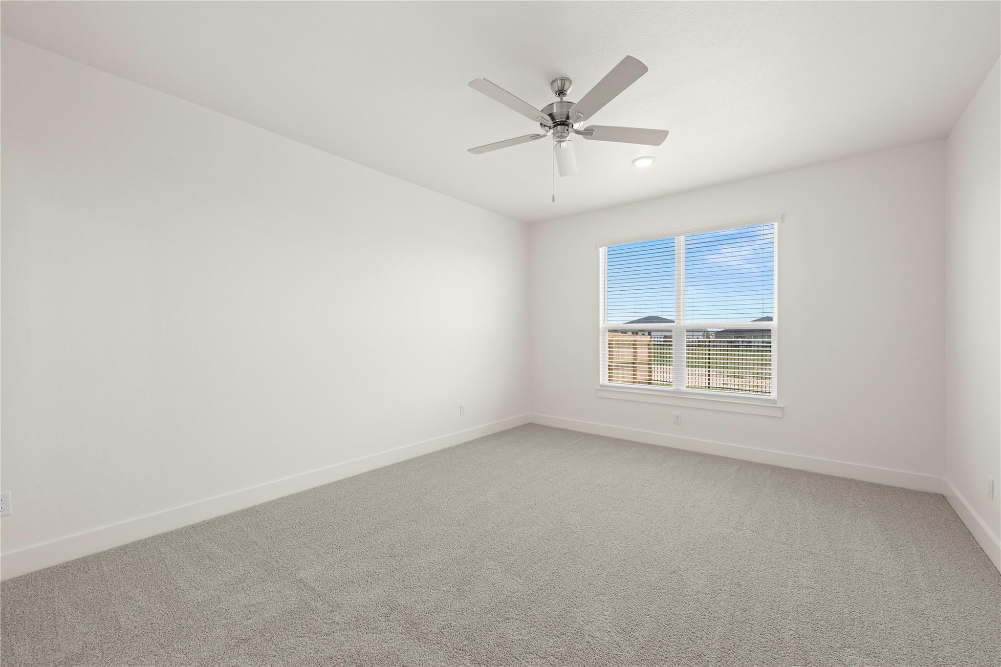 564 Gus Loop Property Photo 9