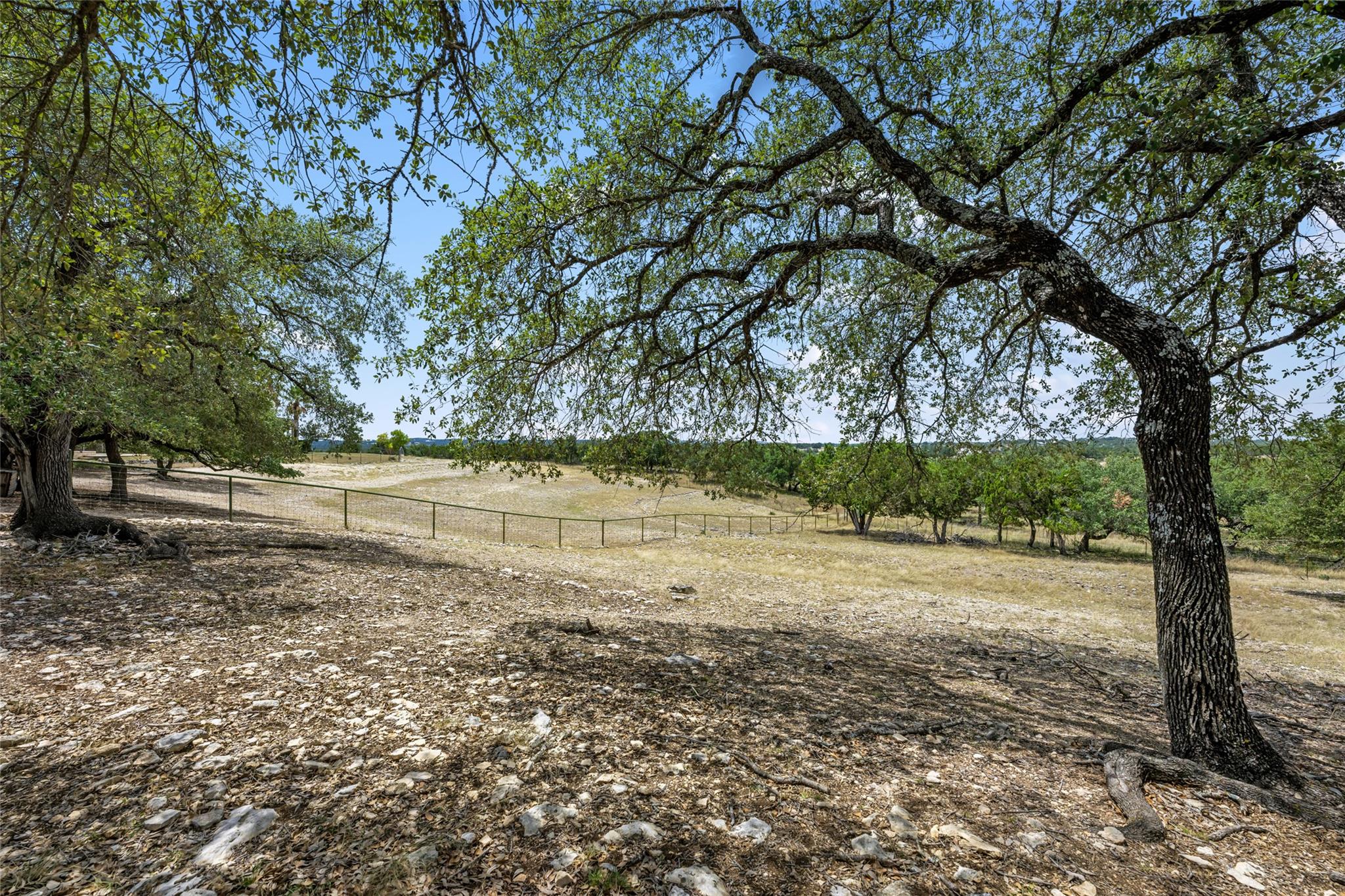 0000 South Oak Forest Dr Property Photo 4