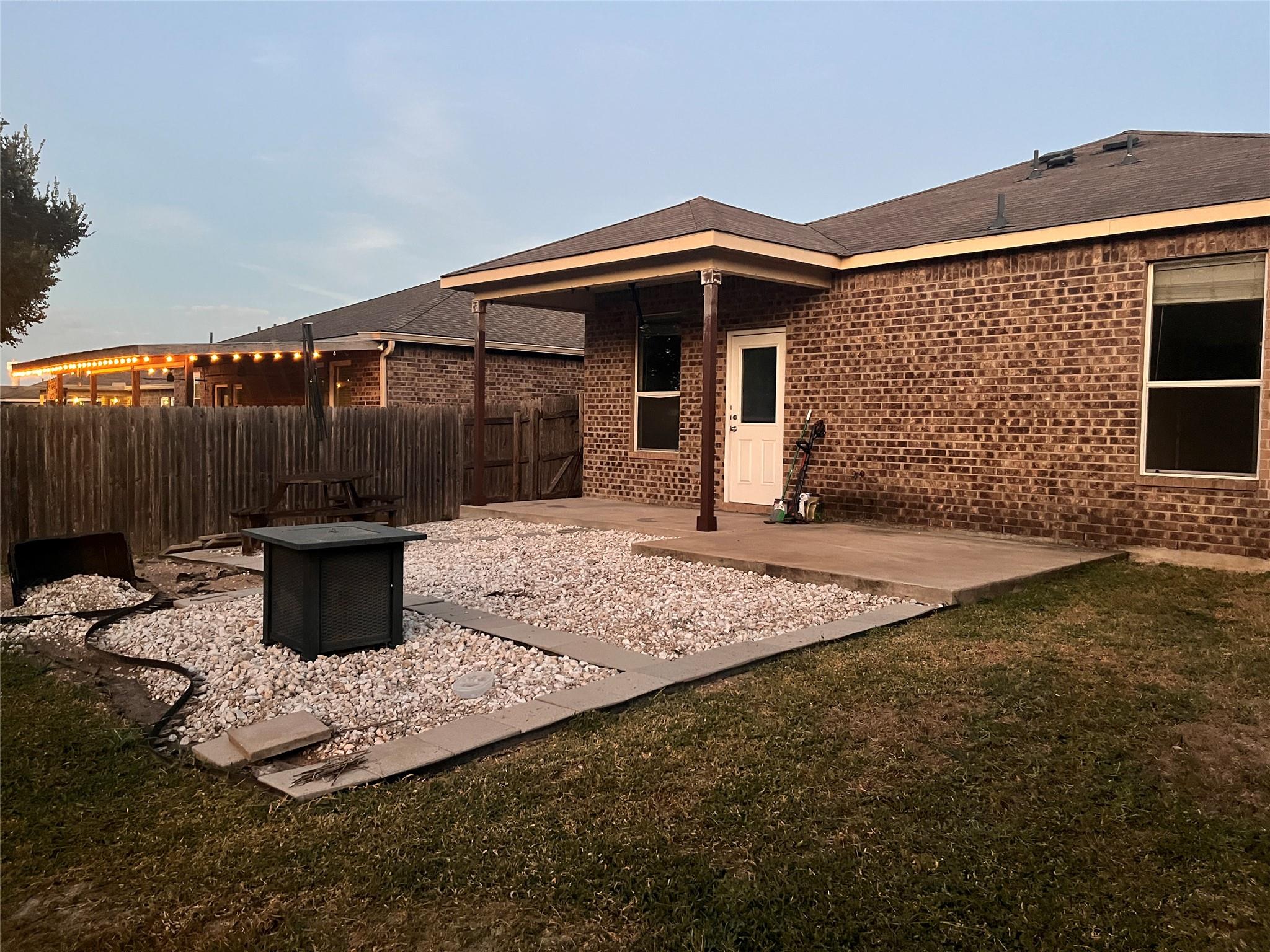 541 Moonwalker Trl Property Photo 24