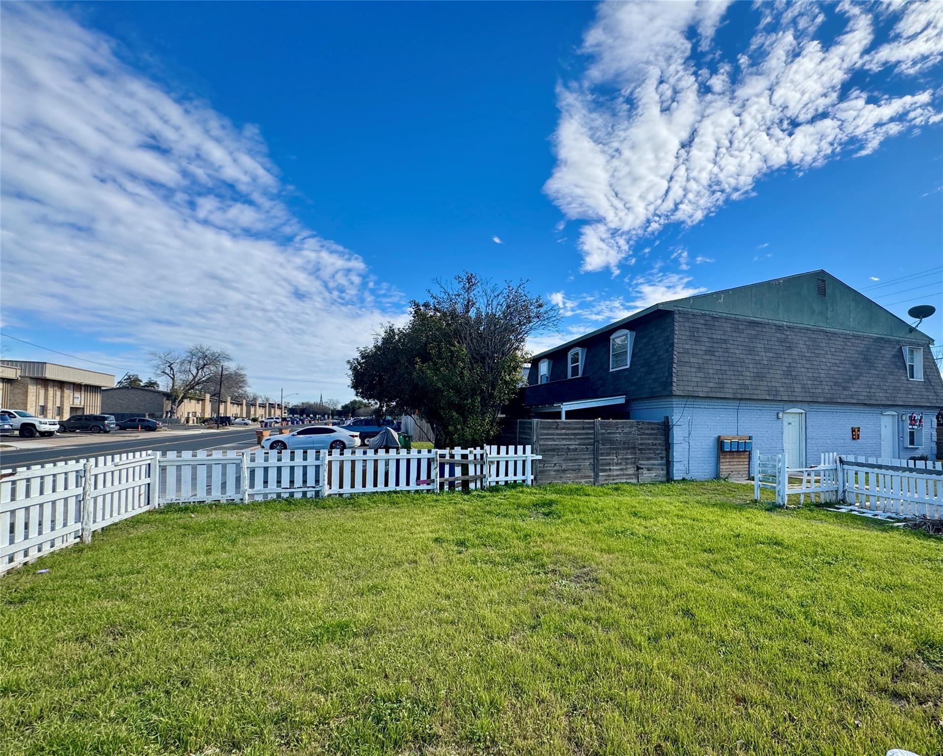 1841 Wooten Park Dr #101 Property Photo 1