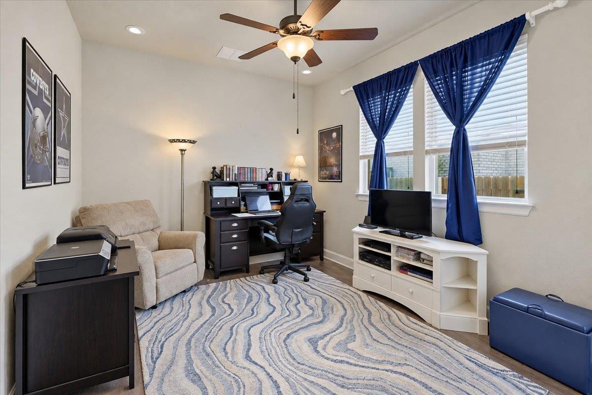 1004 Hezekiah Ln Property Photo 24