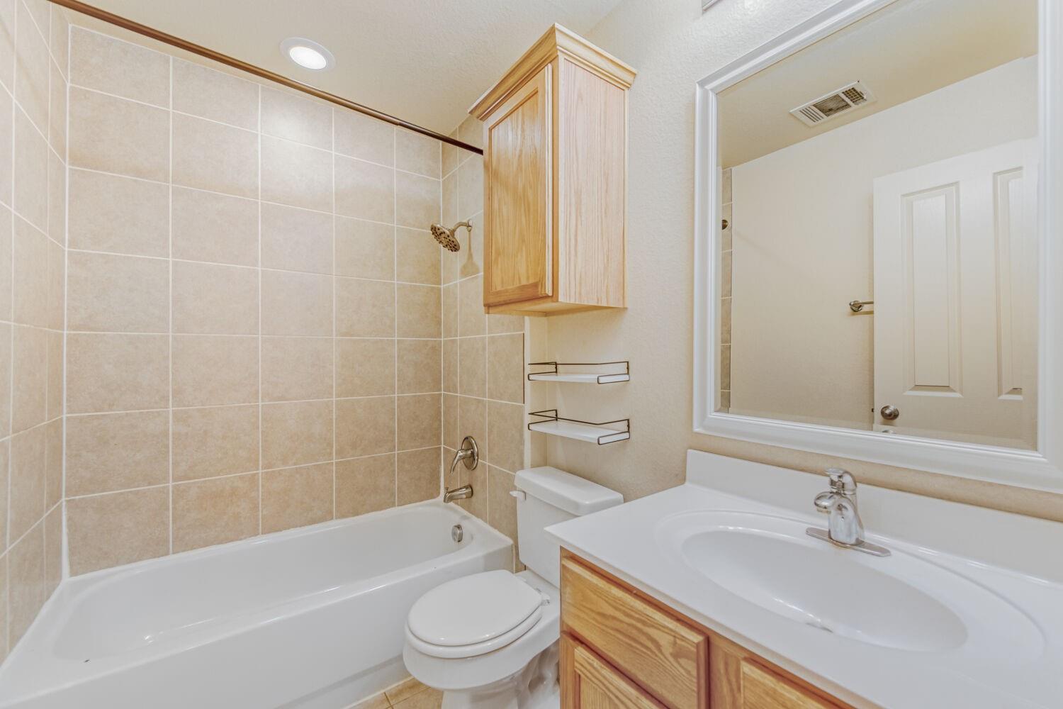 3309 Robinson Ave #b Property Photo 9