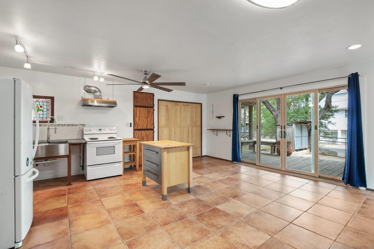 1705 Blue Cat Ln Property Photo 12
