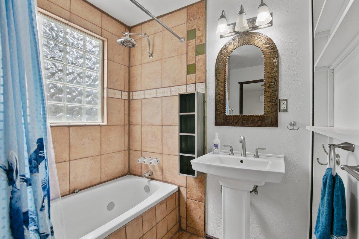 1705 Blue Cat Ln Property Photo 14