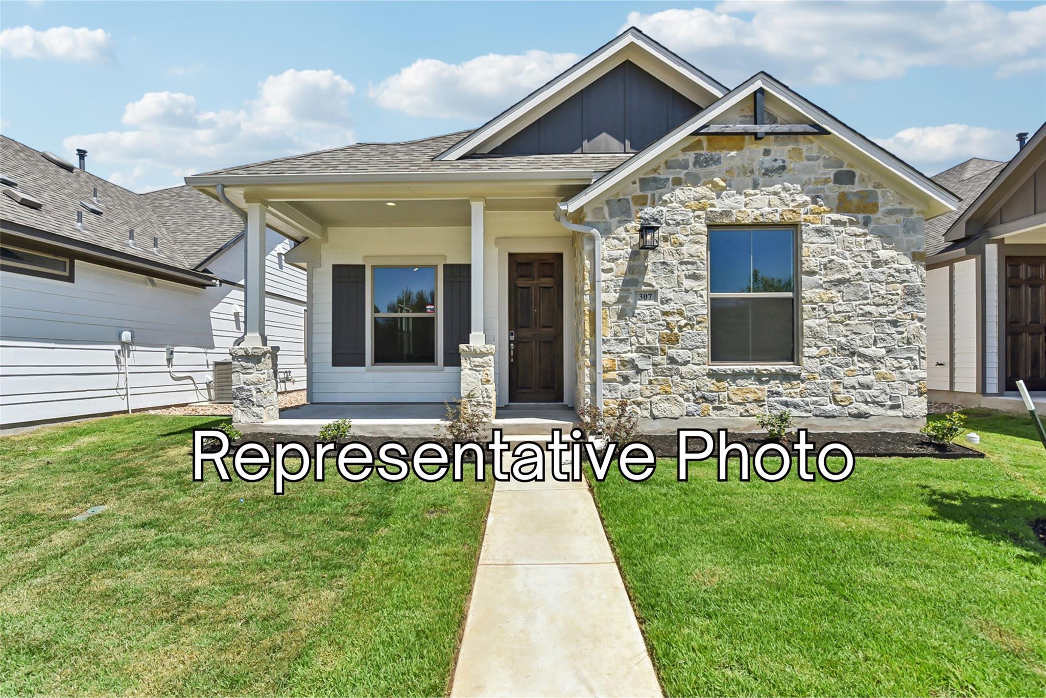 324 Orleanian Dr Property Photo