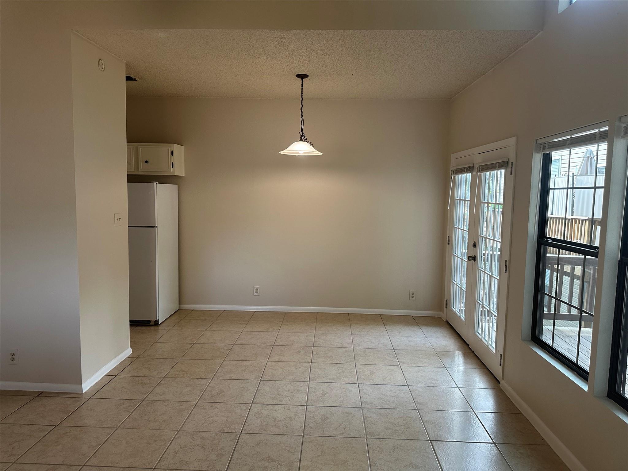 7107 Silver Dale Dr #b Property Photo 6