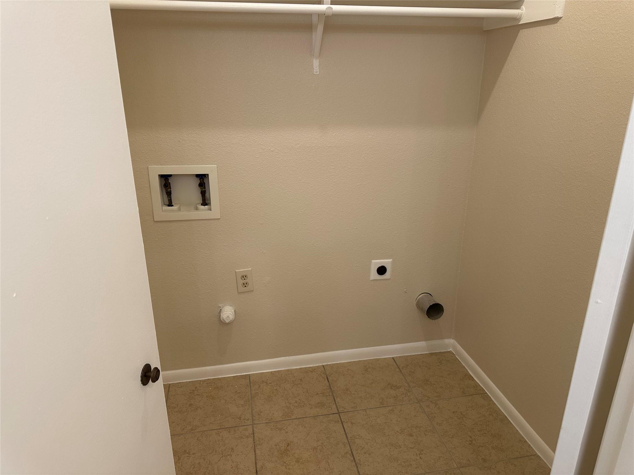7107 Silver Dale Dr #b Property Photo 11