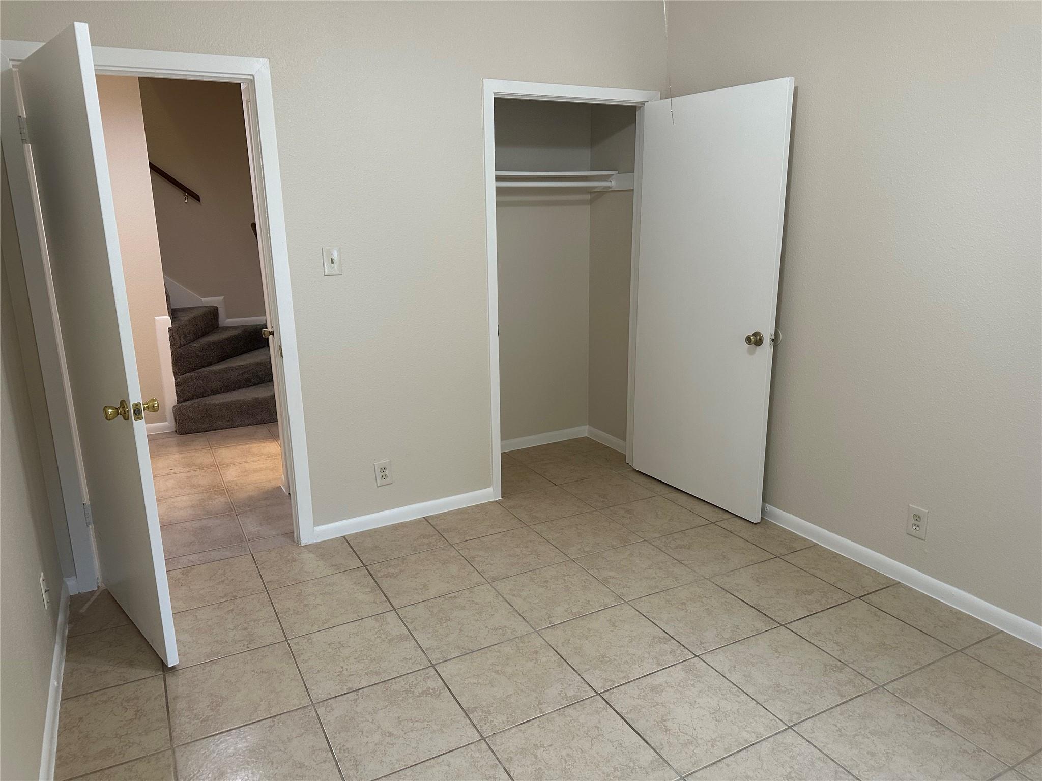 7107 Silver Dale Dr #b Property Photo 22