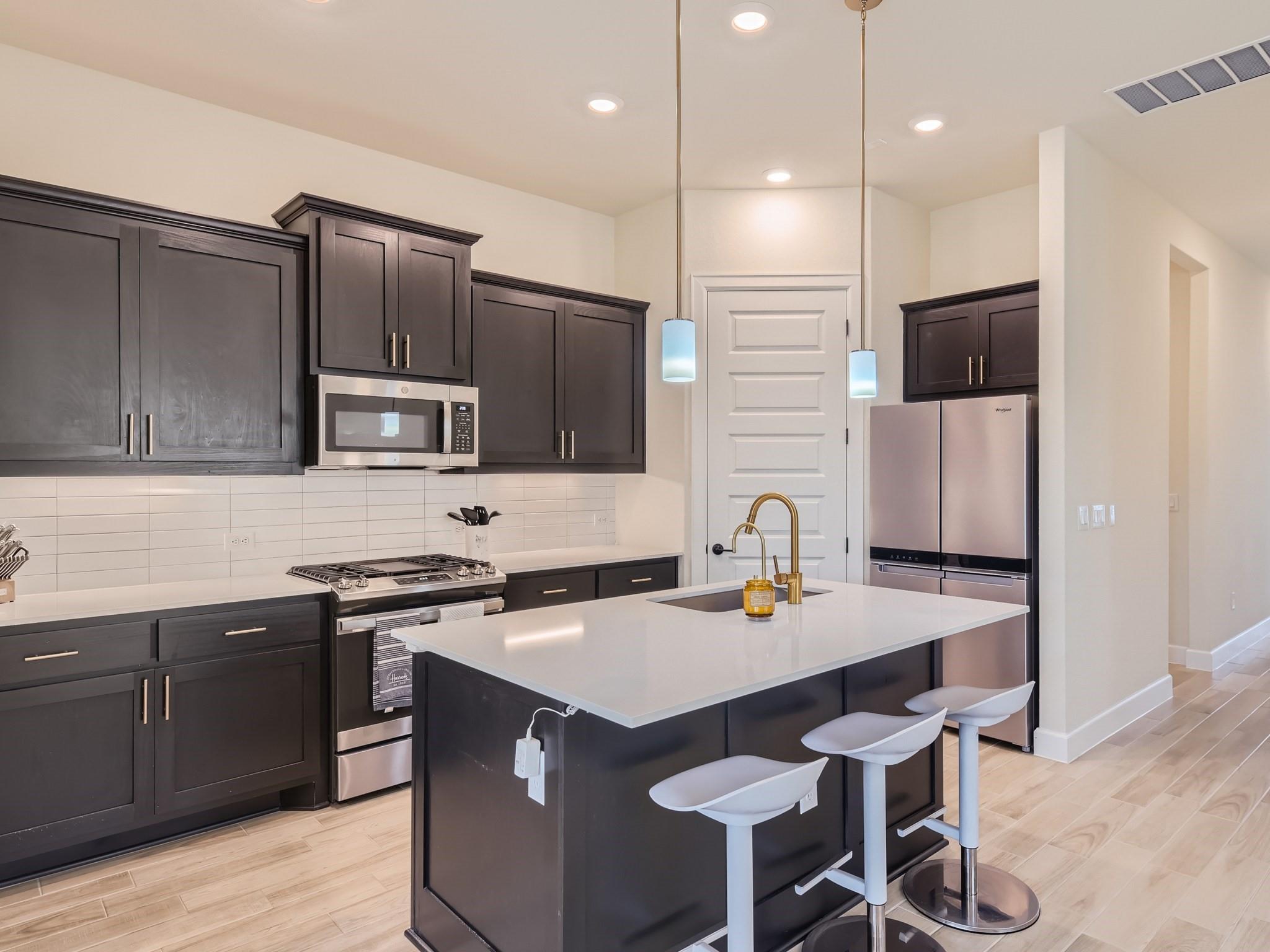 4503 Cool Gray Cv Property Photo 4
