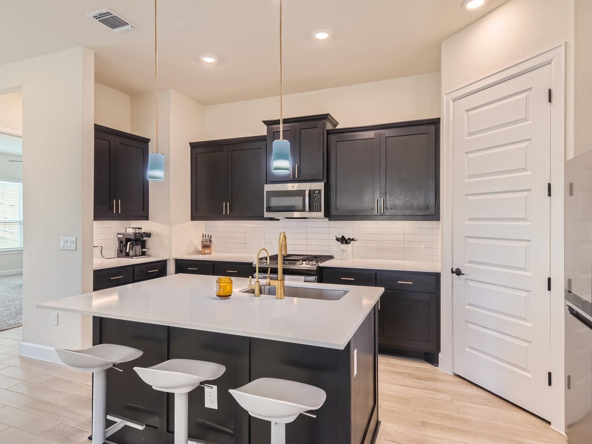 4503 Cool Gray Cv Property Photo 6