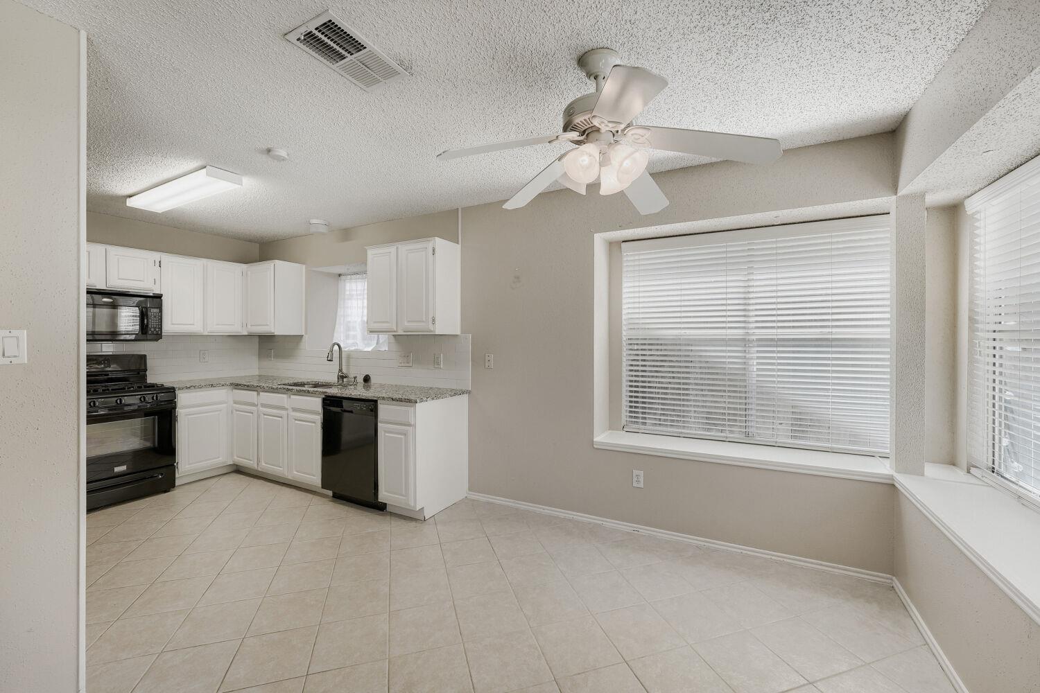 8009 Tantara Ct Property Photo 7