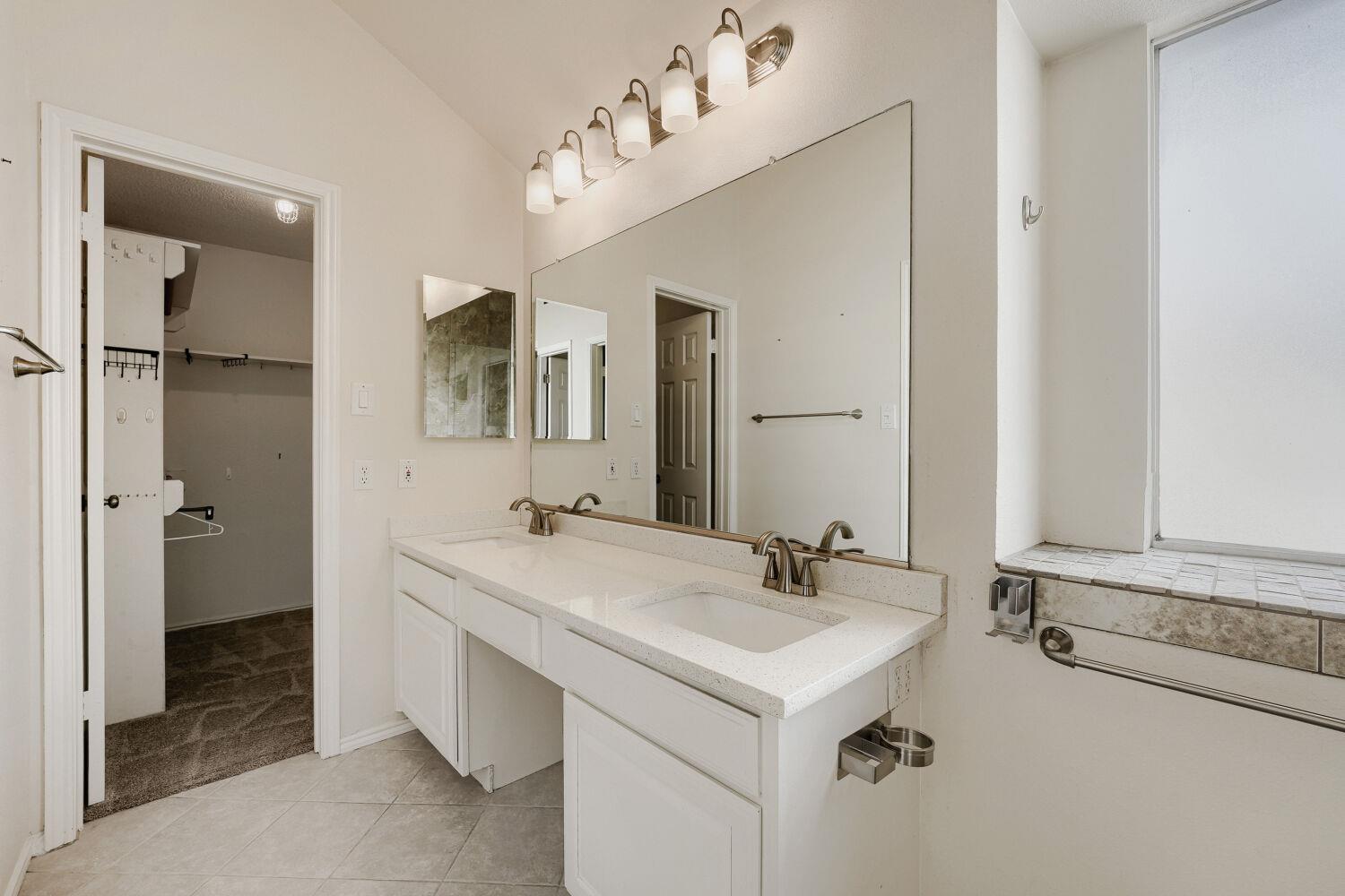 8009 Tantara Ct Property Photo 14