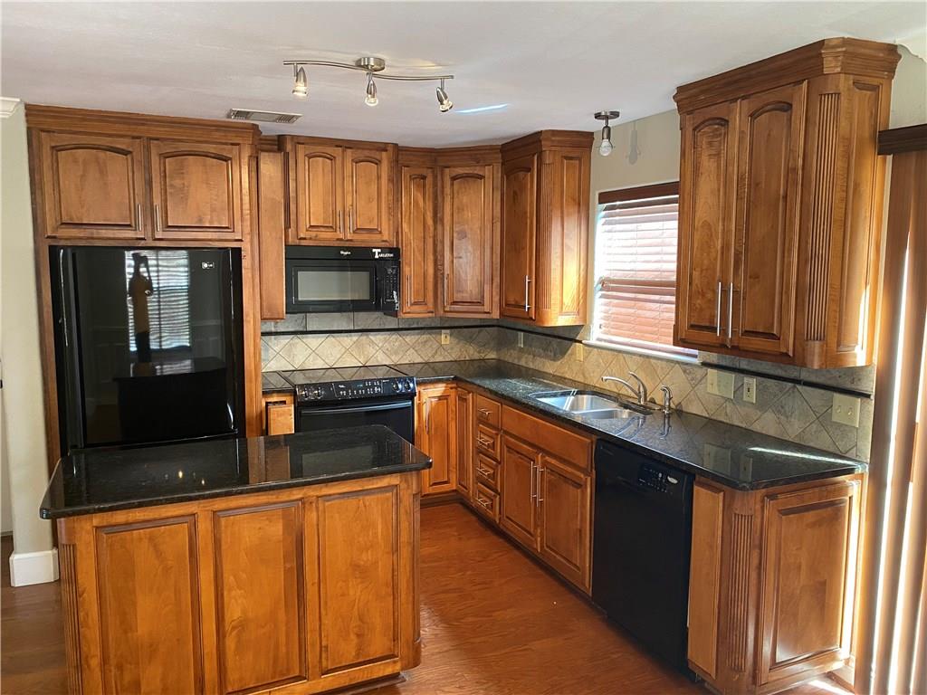 14711 Little Fox Trl Property Photo 7