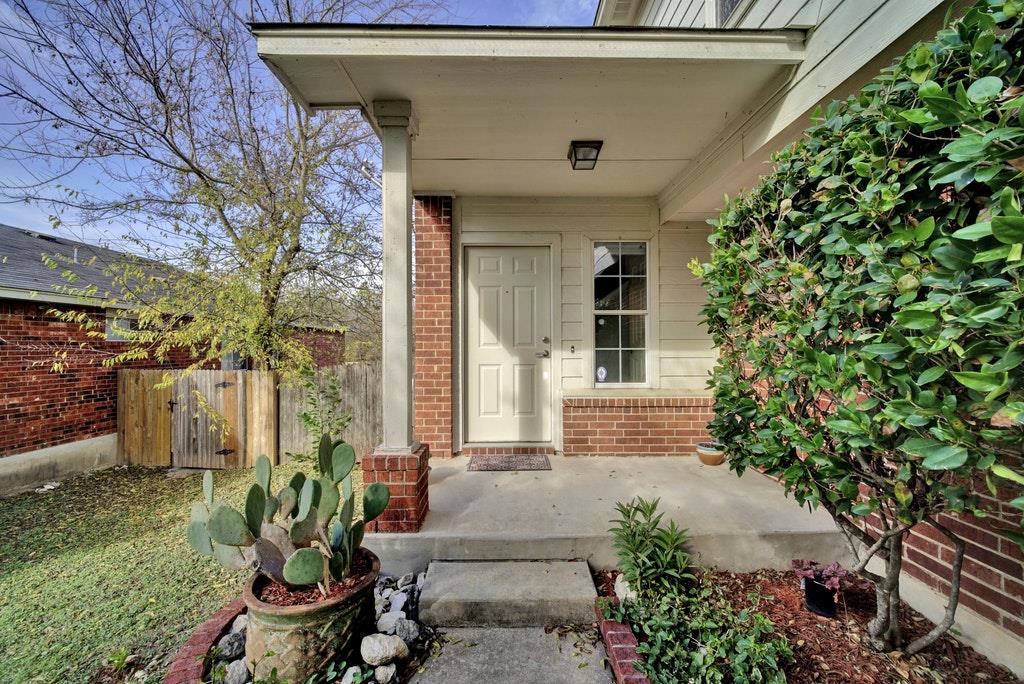 15004 Sassafras Trl Property Photo 3