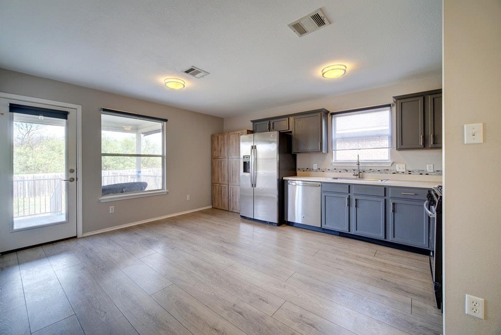 15004 Sassafras Trl Property Photo 7
