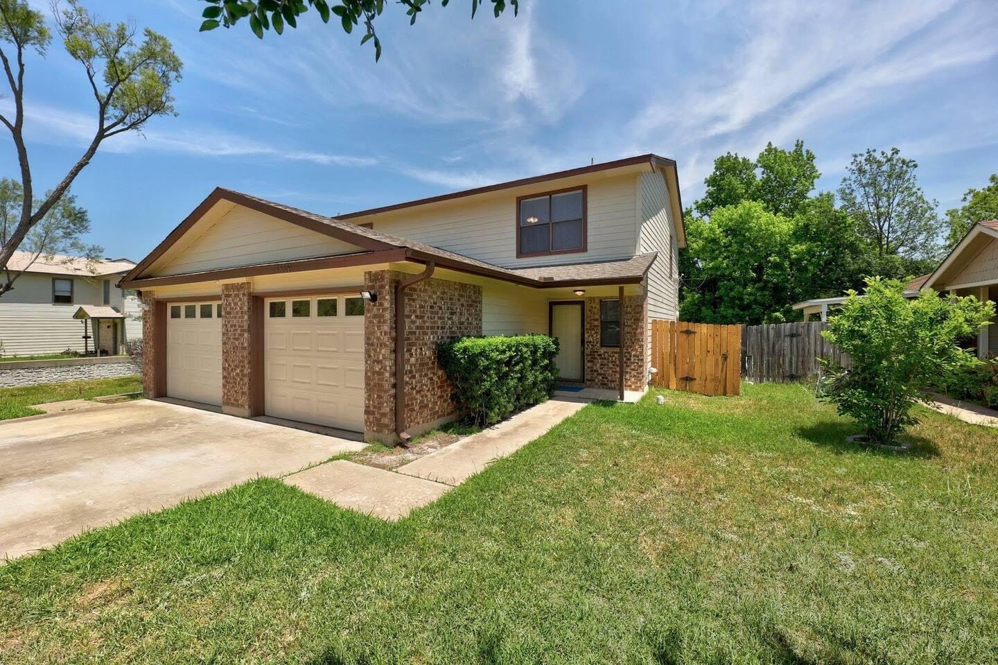13305 Saddlebrook Trl A Property Photo 1