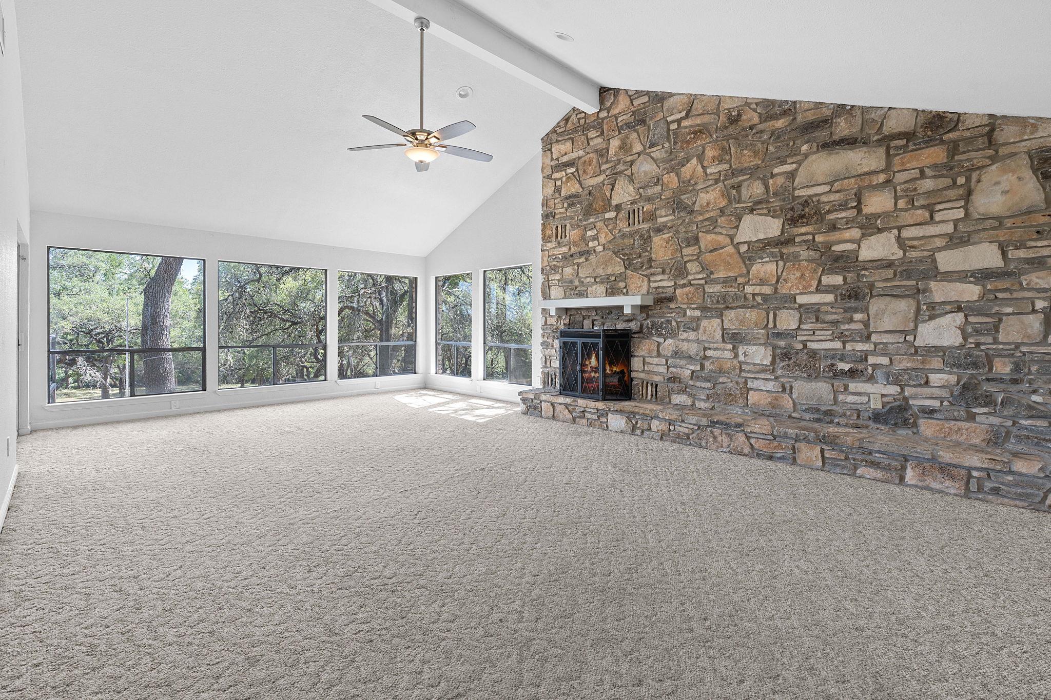 110 Hillsedge Rd Property Photo 4