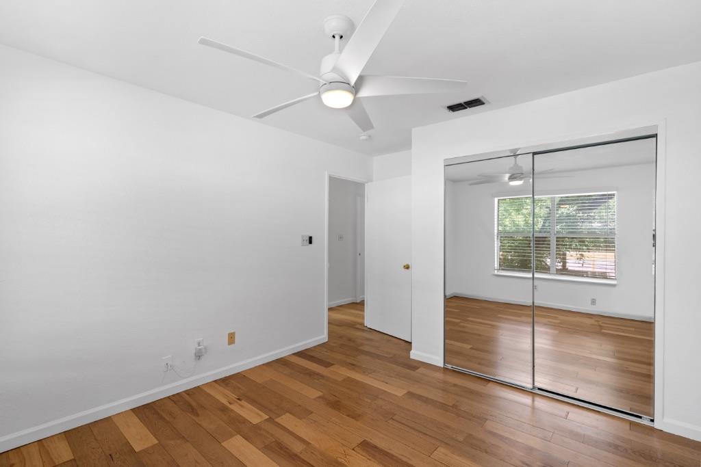 1211 Delano St Property Photo 16
