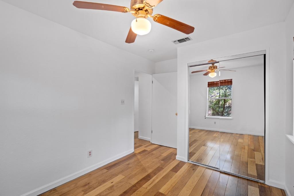 1211 Delano St Property Photo 20