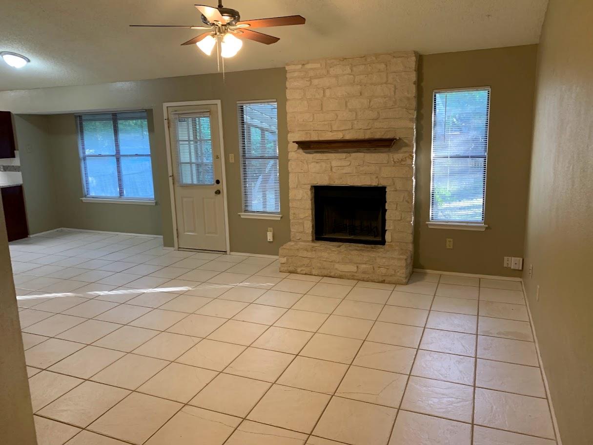 4419 Silverstone Dr Property Photo 4