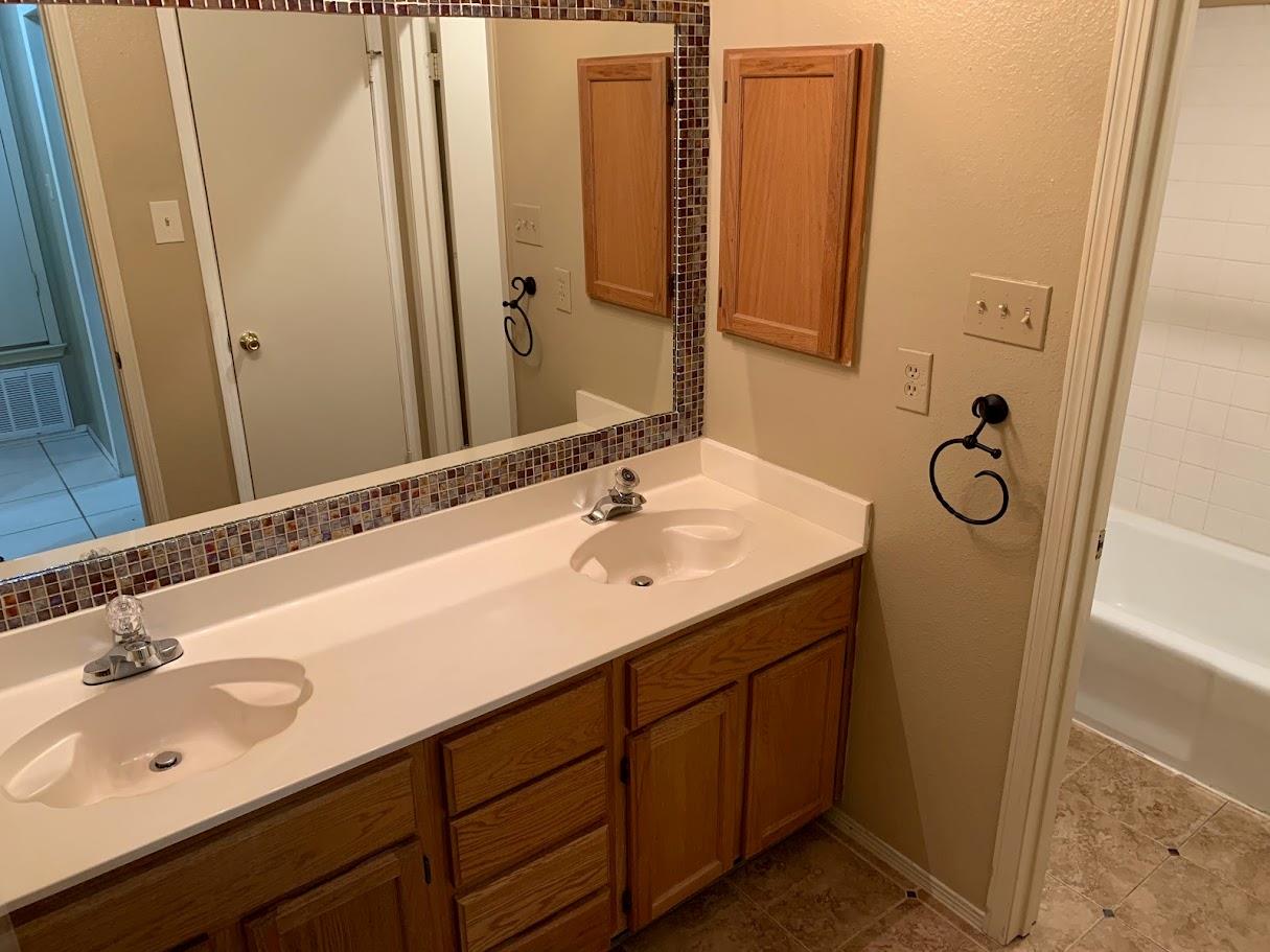 4419 Silverstone Dr Property Photo 12